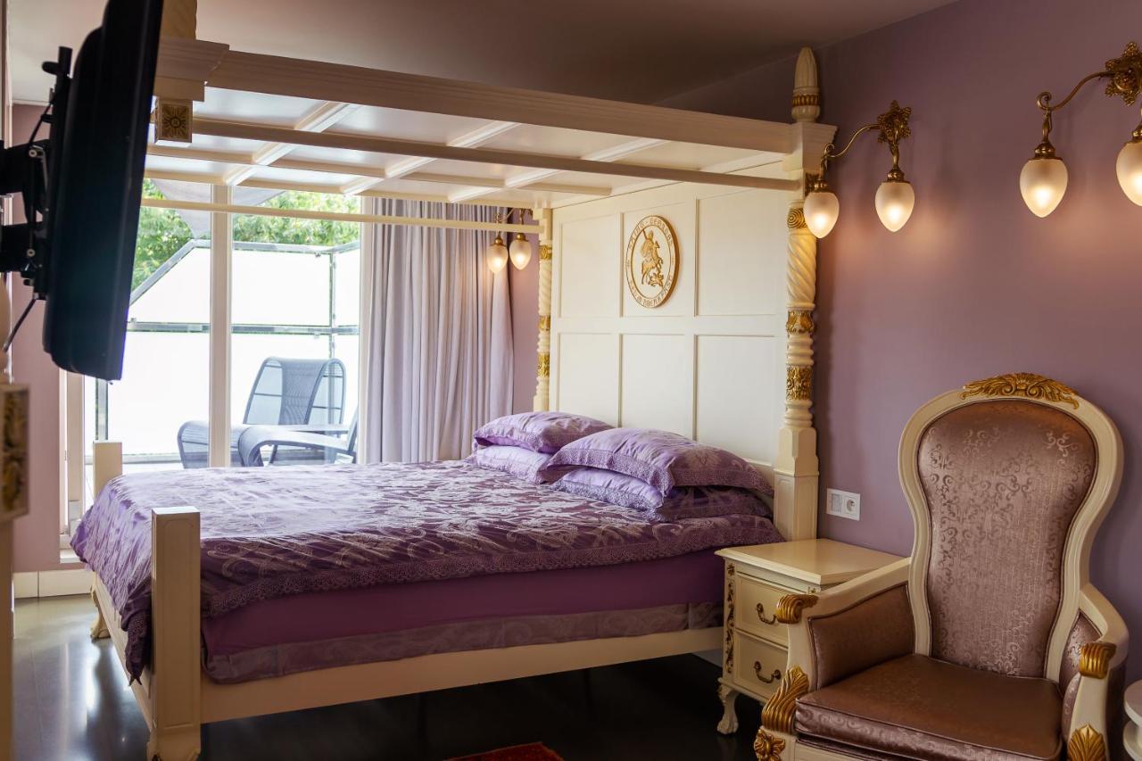Saint-georges -located In The Centre Of Bruges- 4*